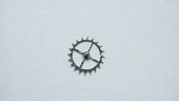 Girard-Perregaux 3100 escape wheel and pinion with straight pivots part 705 - Image 2