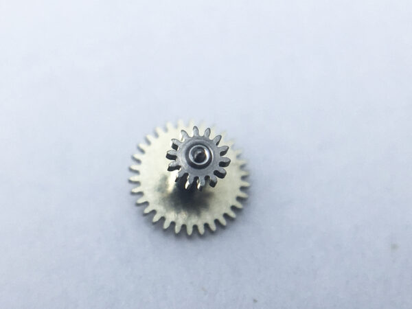 Omega caliber 3220 chronograph second wheel part 72232201543M1 - Image 3