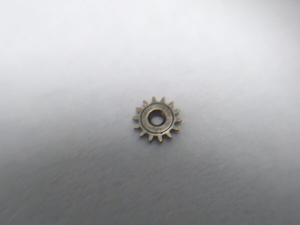 Tag Heuer caliber 6 (ETA 2895-2) intermediate ratchet wheel part 453 - Image 2