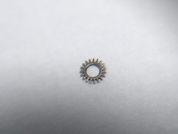 Tag Heuer caliber 6 (ETA 2895-2) setting wheel part 450 - Image 4