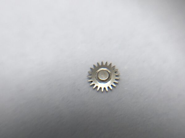 Tag Heuer caliber 6 (ETA 2895-2) date indicator driving wheel part 2556