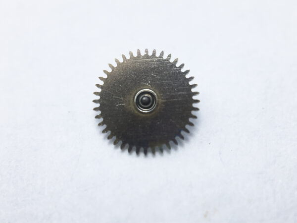 Tag Heuer calibre 11 second wheel driving pinion part - Image 2