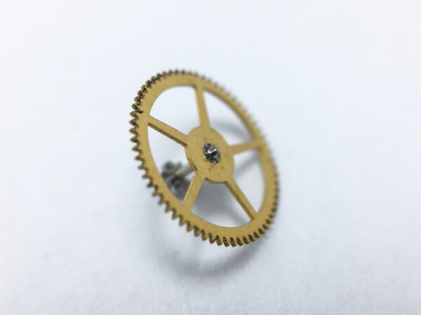 Universal Geneve caliber 215-1 third wheel part 210 - Image 3