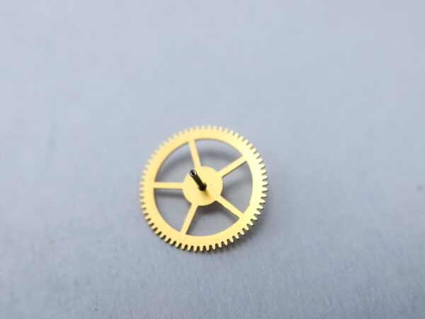 Universal Geneve caliber 215-1 sweep second wheel part - Image 2