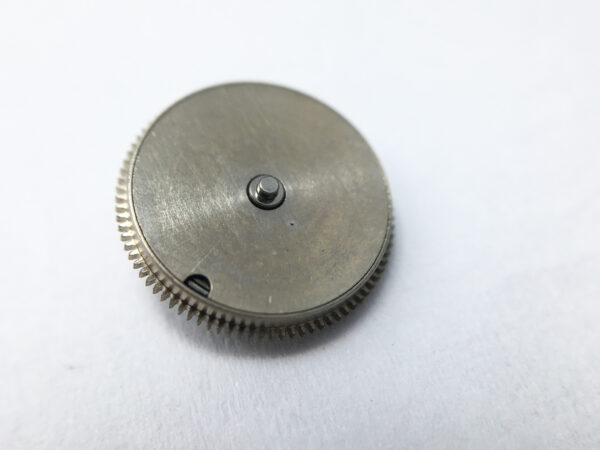 Universal Geneve caliber 215-1 barrel wheel part 180 - Image 3